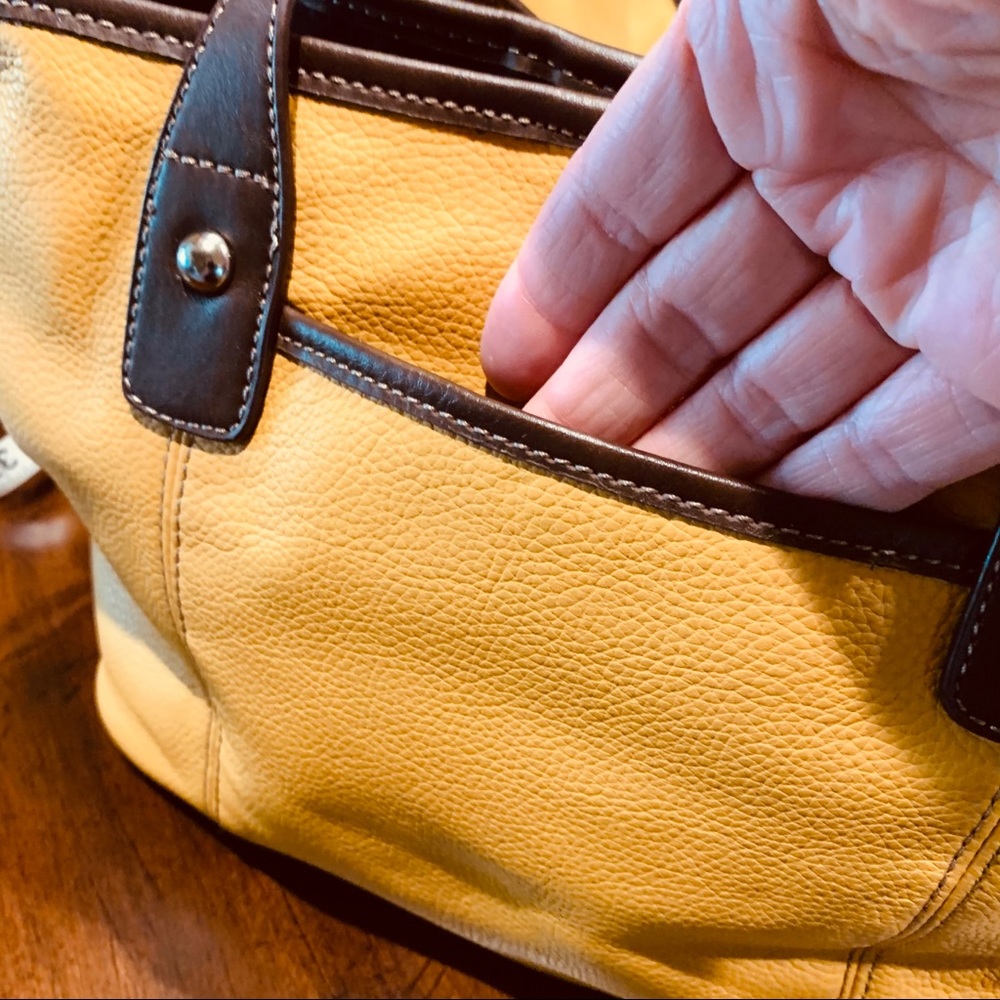 Tignanello Mustard Leather Purse - Picture 5 of 10